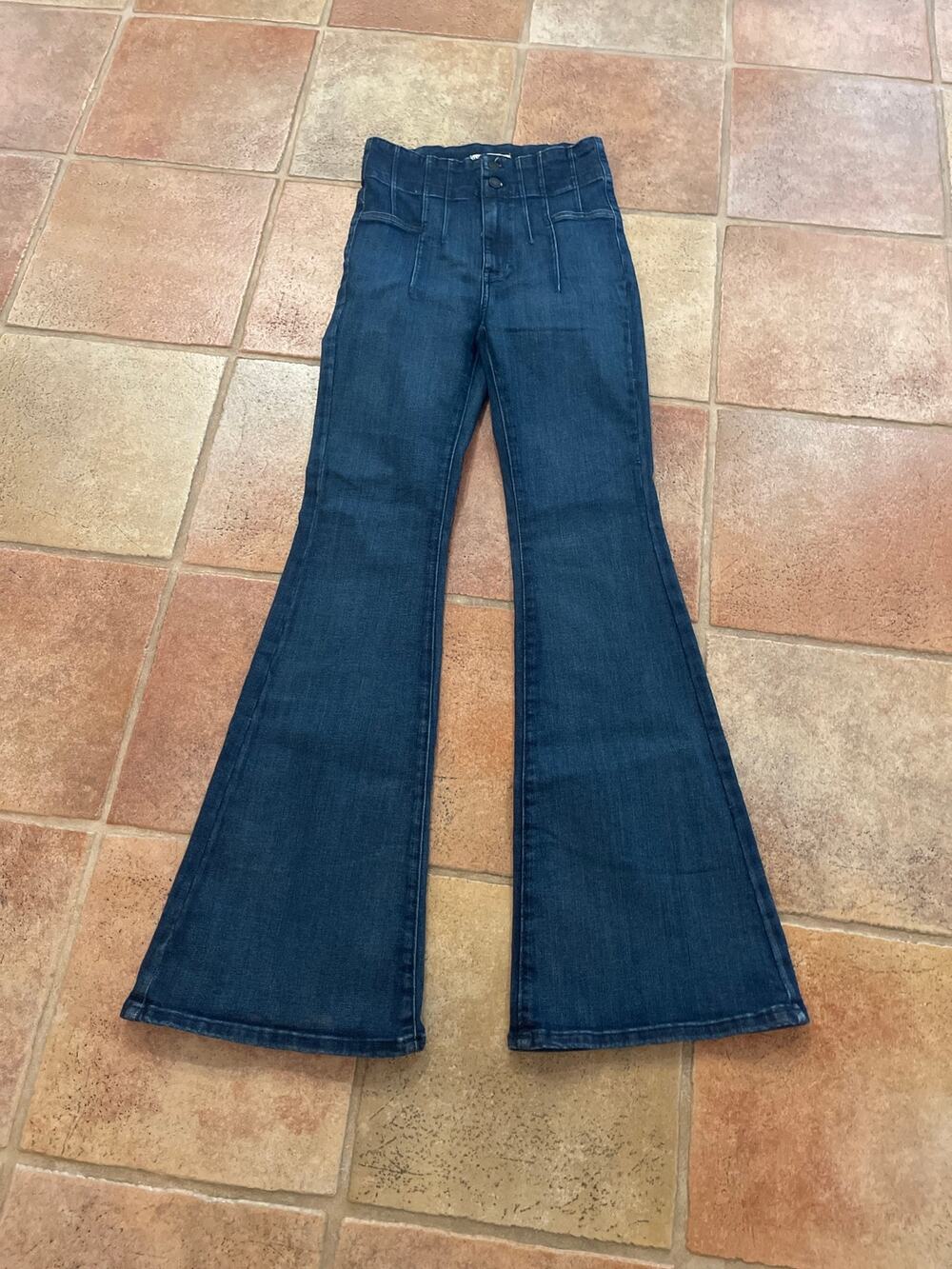 We The Free Jayde flare jeans size 28